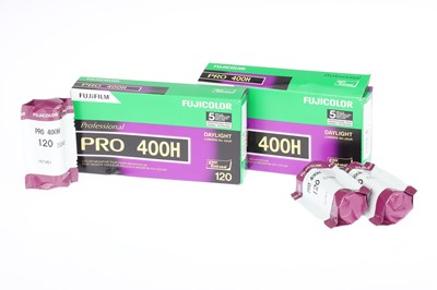 Lot 482 - 8 Rolls of Fujifilm Fujicolor Pro 400H 120 Medium Format Film