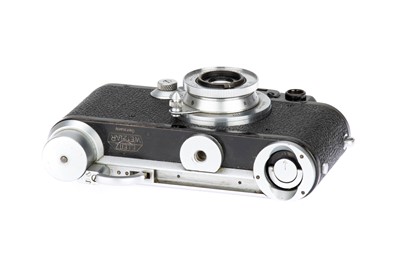 Lot 3 - A Leica IIIc Rangefinder Camera