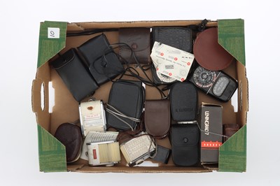 Lot 425 - A Mixed Selection of Early Light Meters