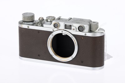 Lot 13 - A Leica II 35mm Rangefinder Camera