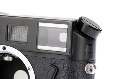 Lot 41 - A Leica M6 TTL 0.85 35mm Rangefinder Camera