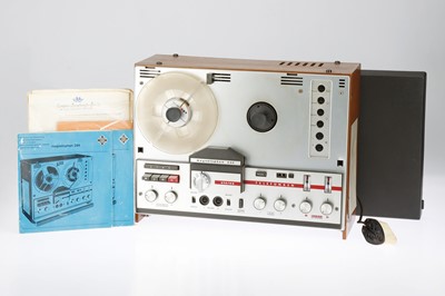 Lot 881 - A Telefunken Magnetophon 204 Reel to Reel Recorder