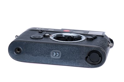 Lot 48 - A Leica M7 Rangefinder Camera Body