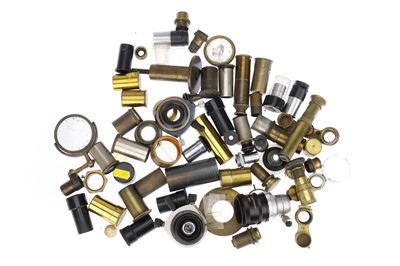 Lot 522 - A Collection of Microscope Lenses & Accessories