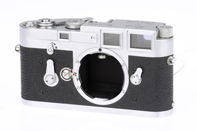 Lot 9 - A Leica M3 Rangefinder Camera Body