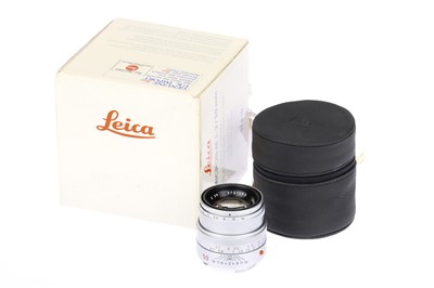 Lot 11 - A Leitz Summiron-M f/2 50mm Lens