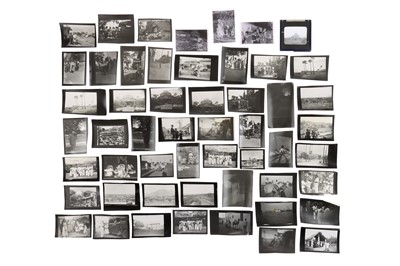 Lot 23 - Mixed Collection including Dorothy Wilding and Vandyk