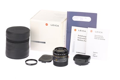 Lot 14 - A Leitz Summicron-M ASPH f/2 35mm Camera Lens