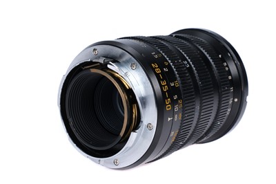 Lot 77 - A Leitz Tri-Elmar-M ASPH. f/4 28-35-50mm Lens