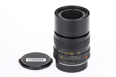Lot 18 - A Leitz Macro-Elmar-R f/4 100mm Lens