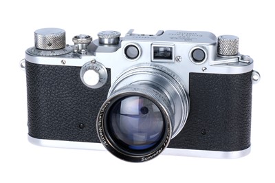 Lot 19 - A Leica IIIc Rangefinder Camera