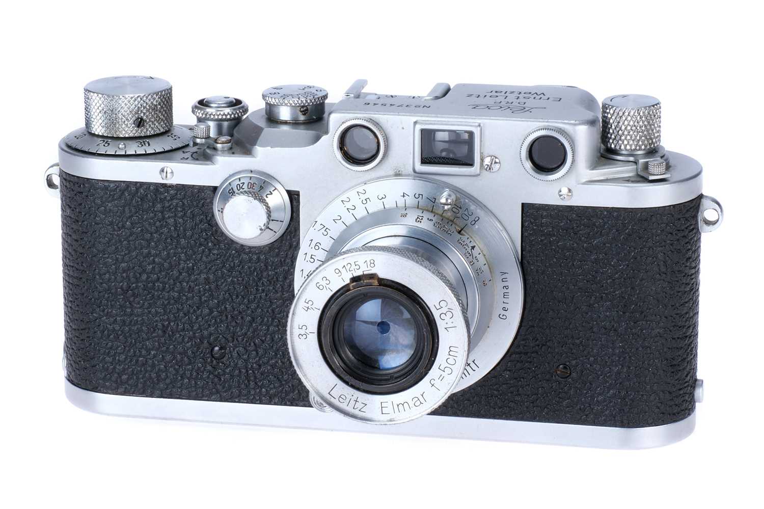Lot 18 - A Leica IIIc Rangefinder Camera