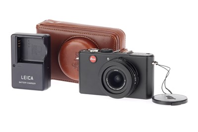 Lot 82 - A Leica D-Lux 4 Digital Compact Camera