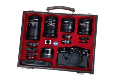 Lot 81 - A Leica Leicaflex 'Salesman Presentation' Outfit