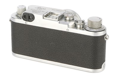 Lot 15 - A Leica IIIc Rangefinder Camera