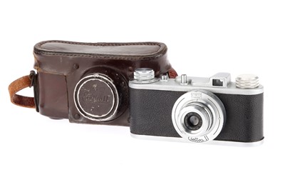 Lot 88 - A Sirio Elettra II 35mm Viewfinder Camera