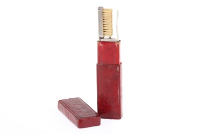 Lot 4 - A George III Silver Travelling Dental Set