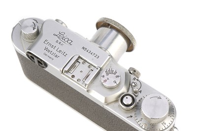 Lot 17 - A Leica IIIc Rangefinder Camera