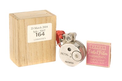 Lot 176 - A Sakura Seiki Petal 'Round' Subminiature Camera