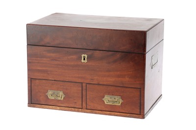 Lot 38 - A 19th Century Domestic Medicine Chest