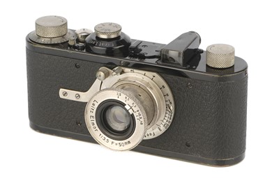 Lot 2 - A Leica Ia Close Focus Camera