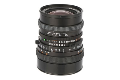 Lot 204 - A Carl Zeiss T* CF Distagon f/4 50mm Lens