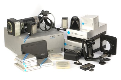Lot 207 - A Collection of Hasselblad Accessories