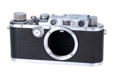 Lot 12 - A Leica IIIc 'Bright Chrome' Rangefinder Body