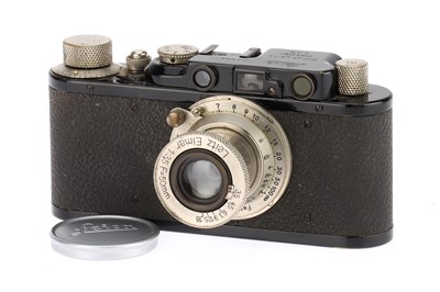 Lot 3 - A Leica II 35mm Rangefinder Camera