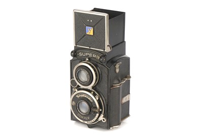 Lot 215 - A Voigtlander Superb TLR Camera