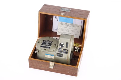 Lot 1153 - Negretti & Zambra Precision Aneroid Barometer
