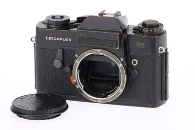Lot 59 - A Leicaflex SL 35mm SLR Camera