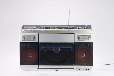 Lot 1315 - A Sharp VZ-2000 Vinyl Player Portable Music System
