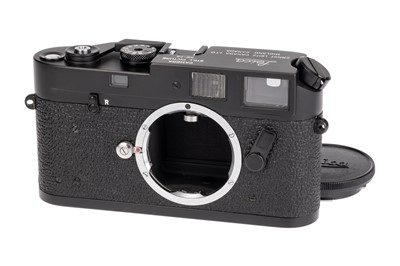 Lot 41 - A Leica KE-7A 'US Army' Rangefinder Body