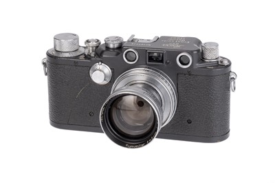 Lot 13 - A Leica IIIc 'Heer' Rangefinder Camera