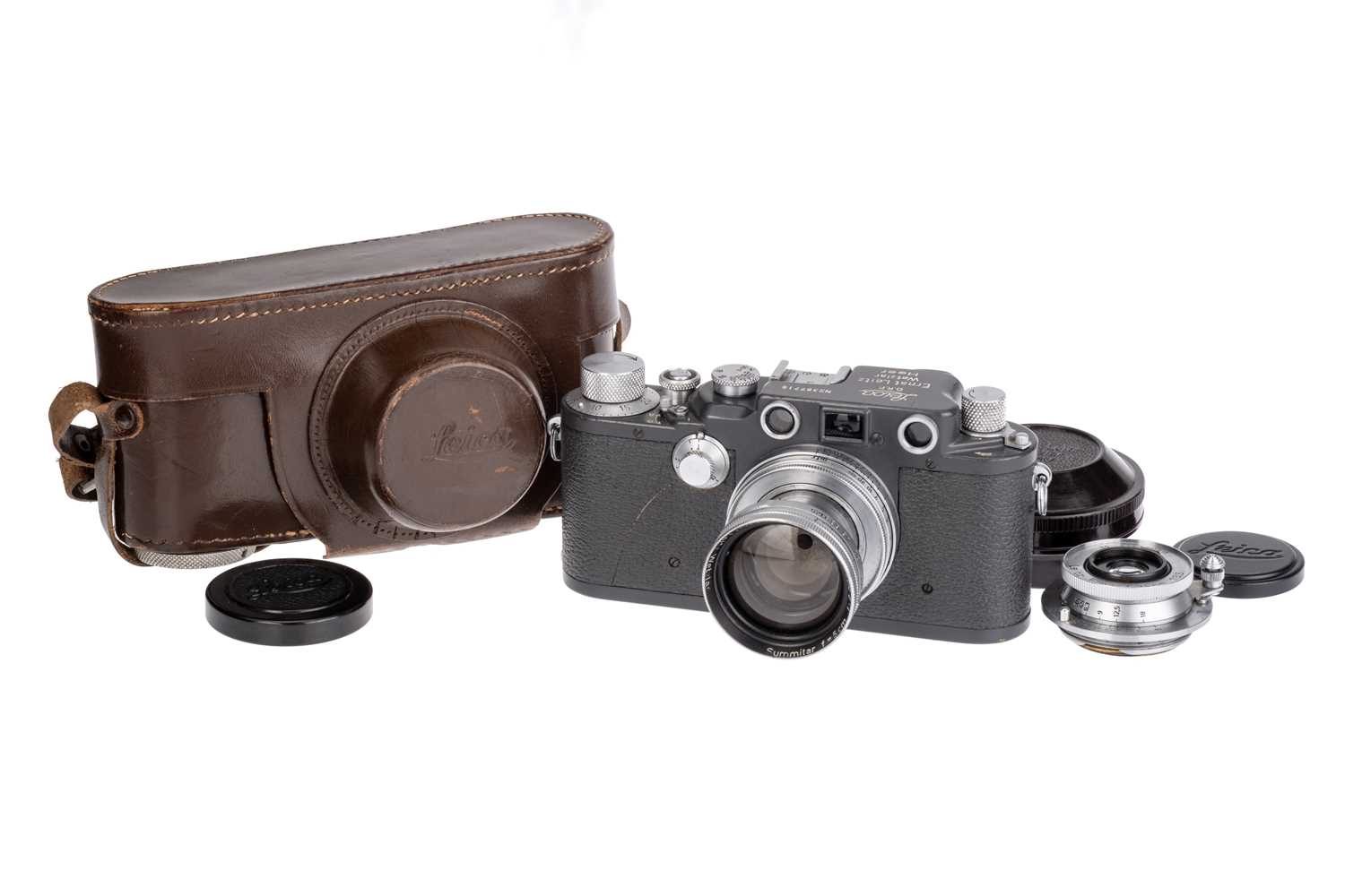 Lot 13 - A Leica IIIc 'Heer' Rangefinder Camera