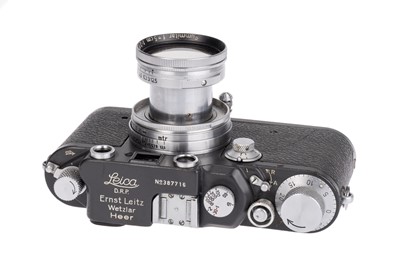 Lot 13 - A Leica IIIc 'Heer' Rangefinder Camera