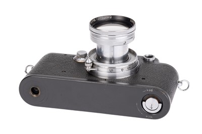 Lot 13 - A Leica IIIc 'Heer' Rangefinder Camera