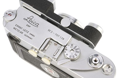 Lot 42 - A Leica M3 DS Rangefinder Camera