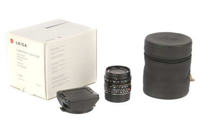Lot 59 - A Leitz Summicron-M ASPH. f/2 28mm Lens