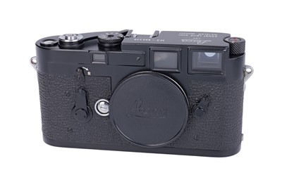 Lot 32 - A Leica M3 'Factory Black Re-Paint' Rangefinder Body
