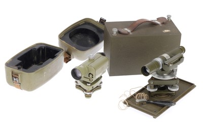 Lot 405 - 2 Modern Surveyors Levels
