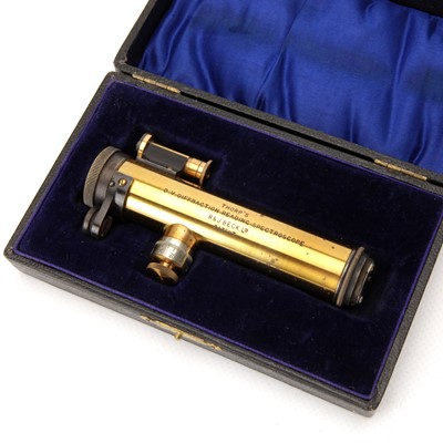 Lot 125 - Thorp's Direct Vision Diffraction Reading Spectroscope