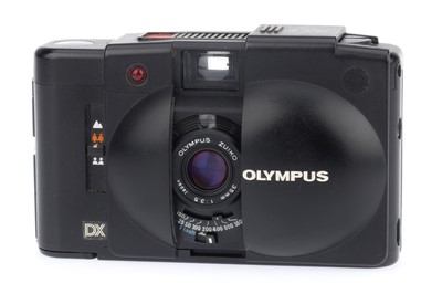Lot 140A - An Olympus XA3 Compact Viewfinder Camera