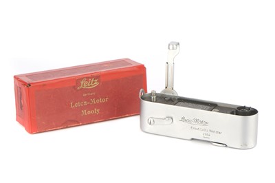 Lot 96 - A Leitz MOOLY Clockwork Motor