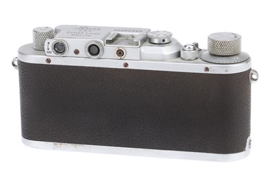 Lot 1 - A Leica IIIa Rangefinder Camera