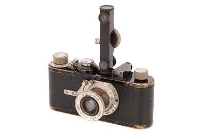 Lot 102 - A Leica Ia Camera