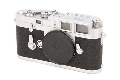 Lot 139 - A Leica M3 DS Rangefinder Body