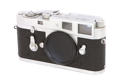 Lot 144 - A Leica M2 Rangefinder Body