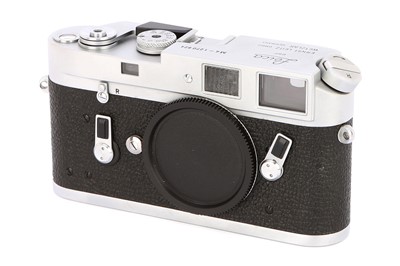 Lot 147 - A Leica M4 Rangefinder Body